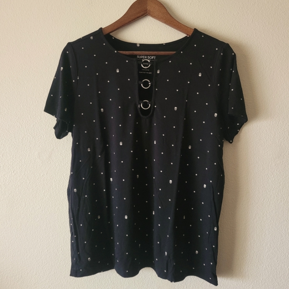Torrid Crew Neck O-ring Tee